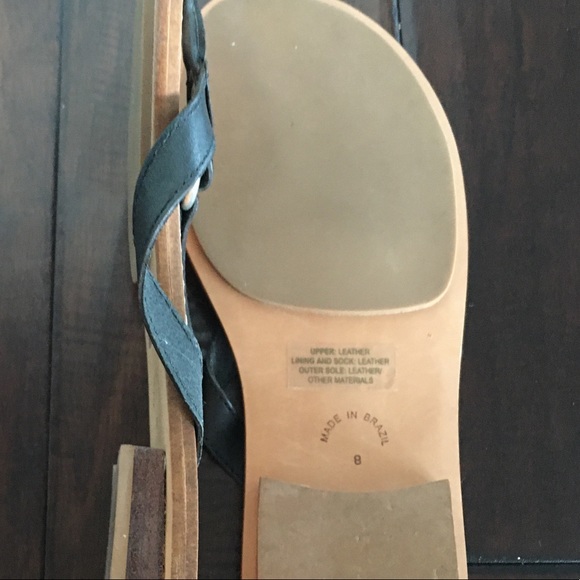 GAP Flip Flop Sandals - Picture 8 of 9